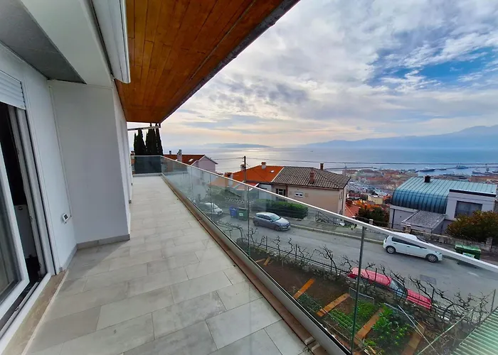 The Captain's With Amazing Views غييكا